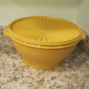 Vintage Tupperware Salad Bowl